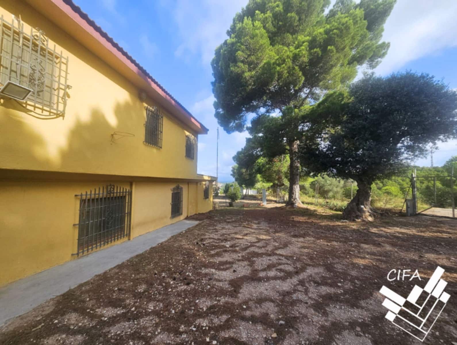 4 bedroom Finca/Country House for sale in Vinaros - € 274,000 (Ref: 9379477)