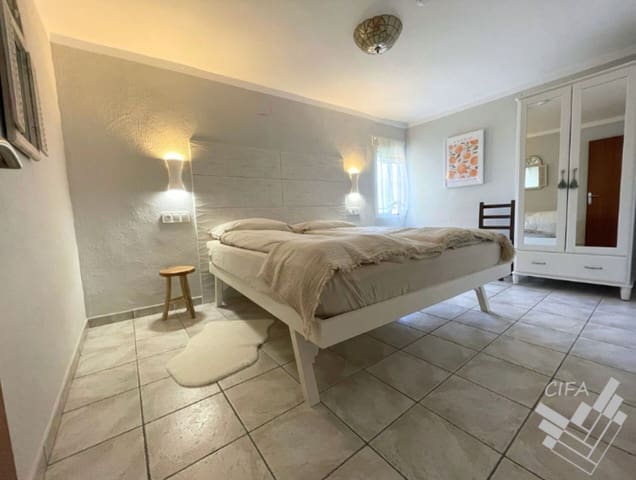 2 bedroom Finca/Country House for sale in Ulldecona - € 365,000 (Ref: 9379478)