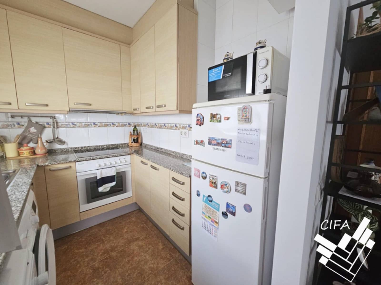 2 bedroom Penthouse for sale in Vinaros - € 185,000 (Ref: 9379483)