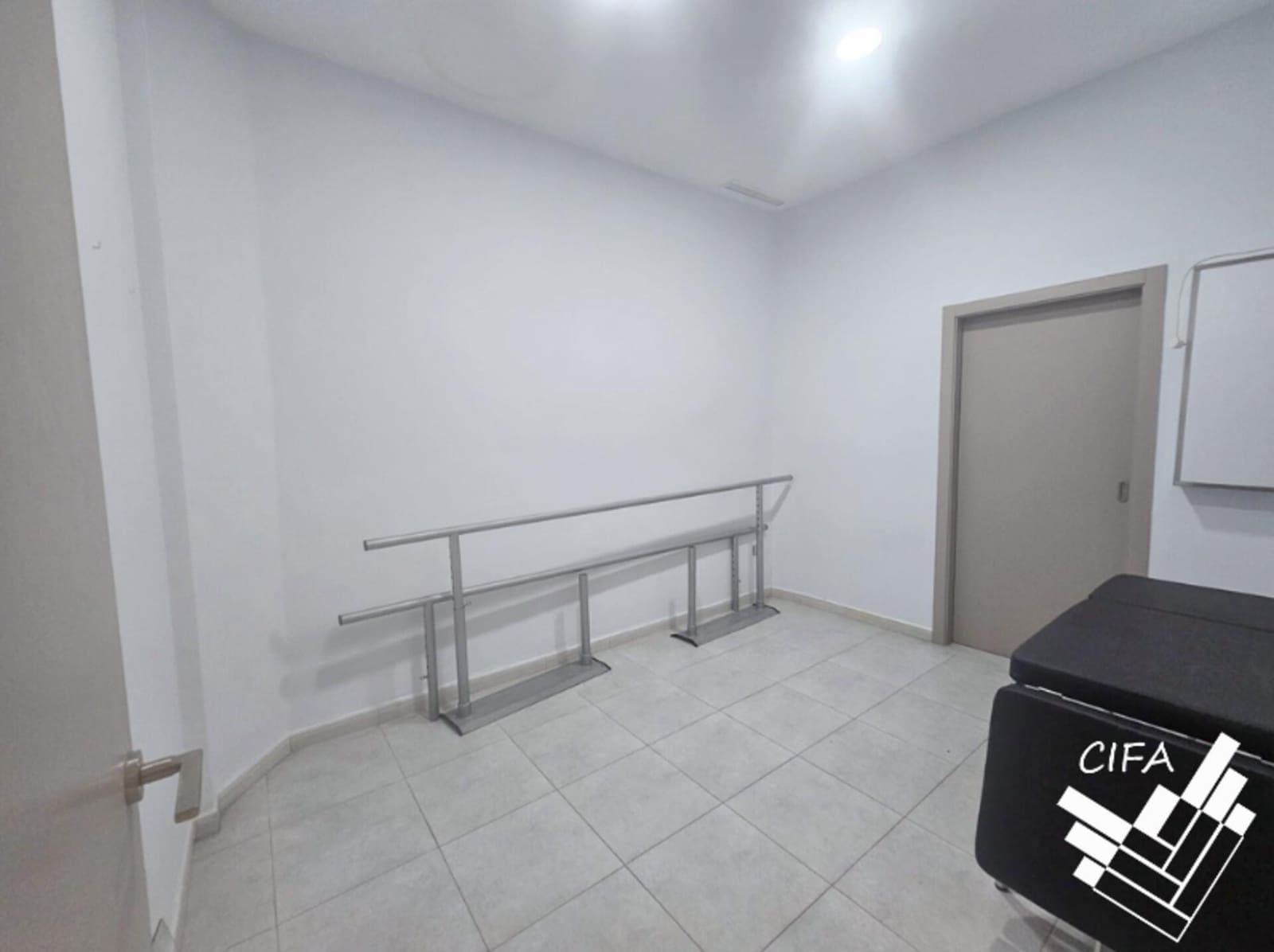 Commercieel te huur in Vinaros - € 850 (Ref: 9379484)
