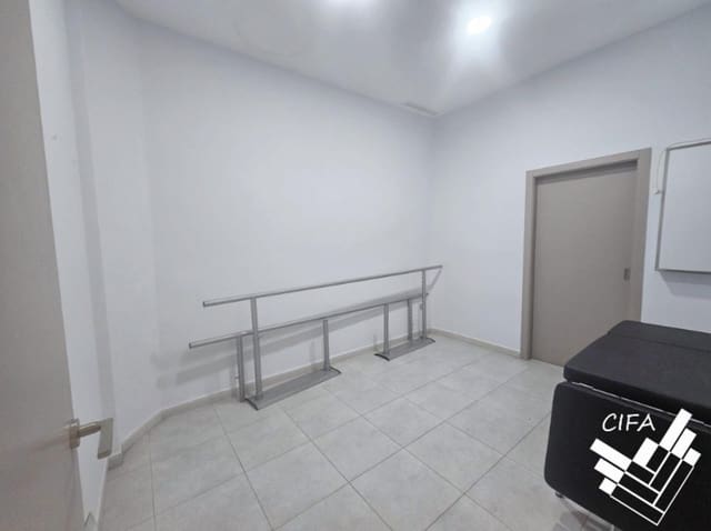 Erhverv til leje i Vinaròs - € 850 (Ref: 9379484)