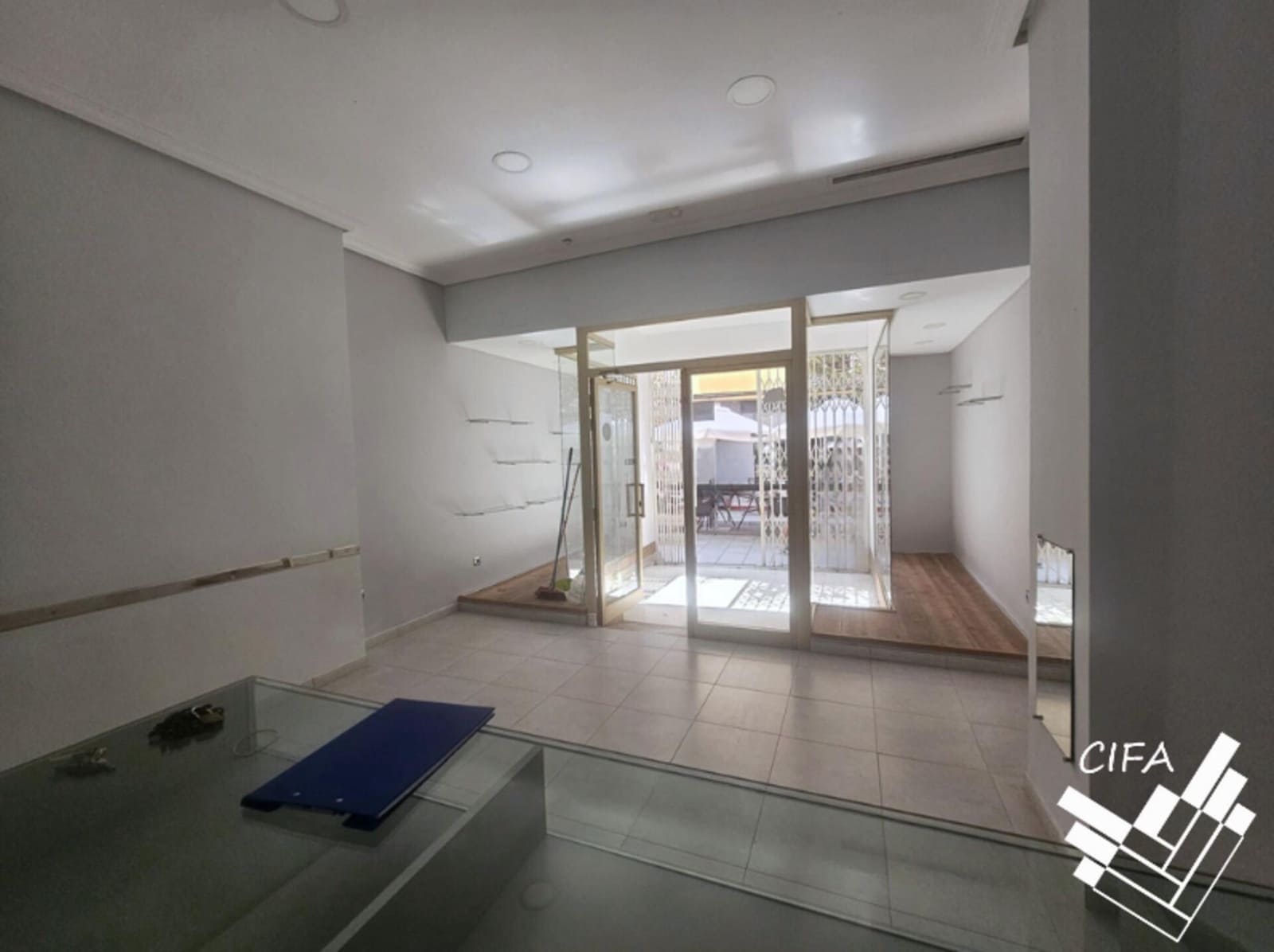Commercieel te huur in Vinaros - € 850 (Ref: 9379484)
