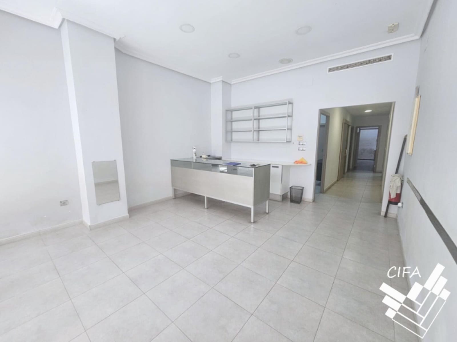 Commercieel te huur in Vinaros - € 850 (Ref: 9379484)