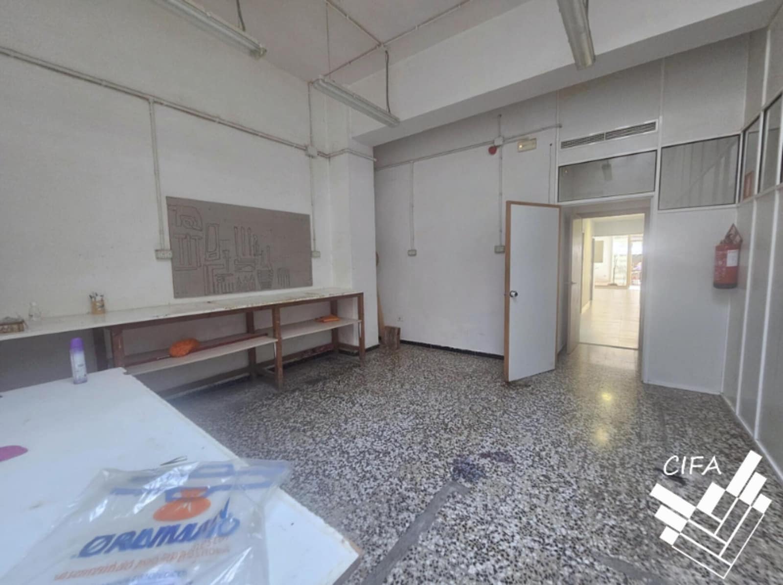 Commercieel te huur in Vinaros - € 850 (Ref: 9379484)