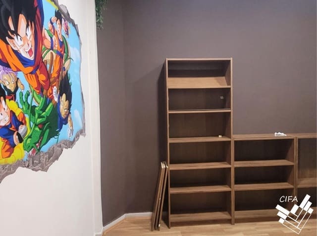 Commercieel te huur in Vinaròs - € 850 (Ref: 9379484)