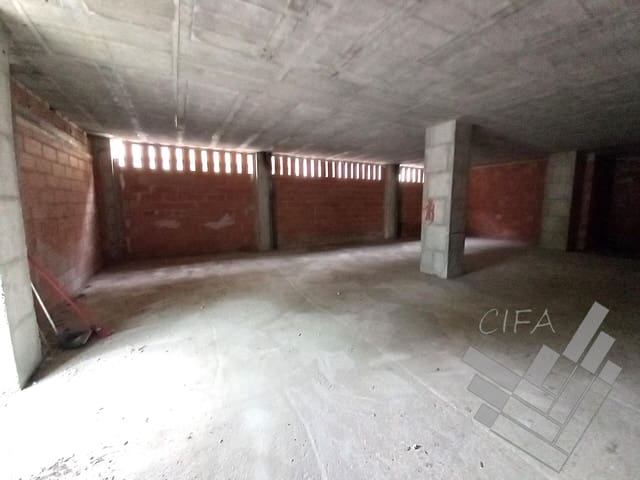 Commercial for rent in Vinaròs - € 1,000 (Ref: 9379485)