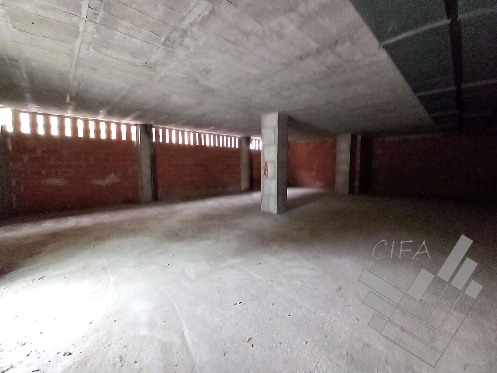 Commercial for rent in Vinaros - € 1,000 (Ref: 9379485)