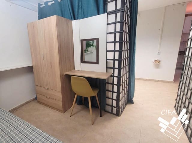 3 bedroom Commercial for sale in Vinaròs - € 78,000 (Ref: 9379486)