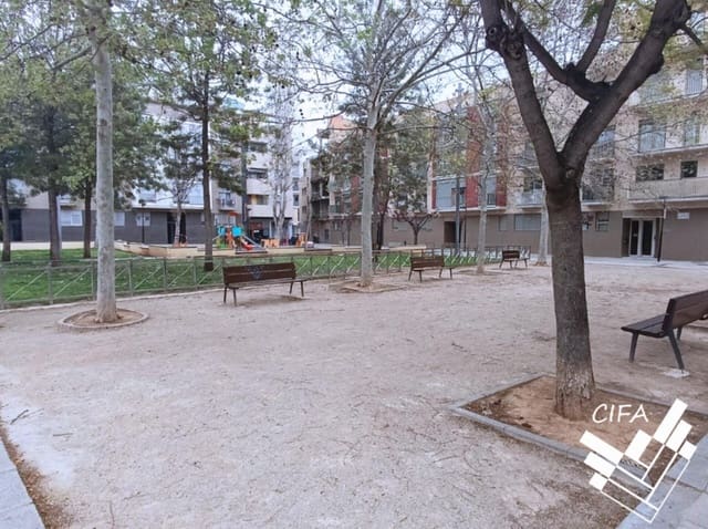 Kaupallinen myytävänä paikassa Benicarló - 100 000 € (Ref: 9379488)