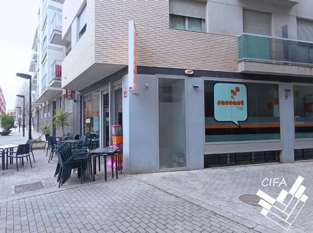 Kaupallinen myytävänä paikassa Benicarló - 100 000 € (Ref: 9379488)