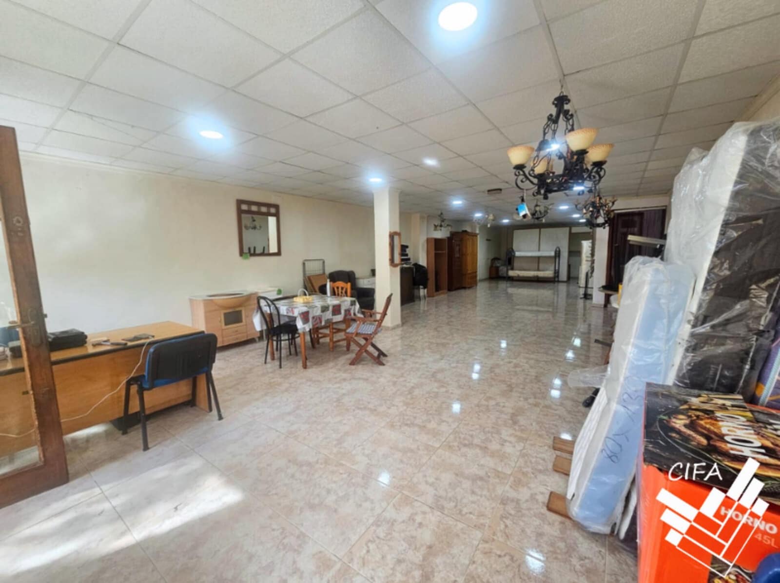 Commercial for sale in Alcossebre - € 100,000 (Ref: 9379494)