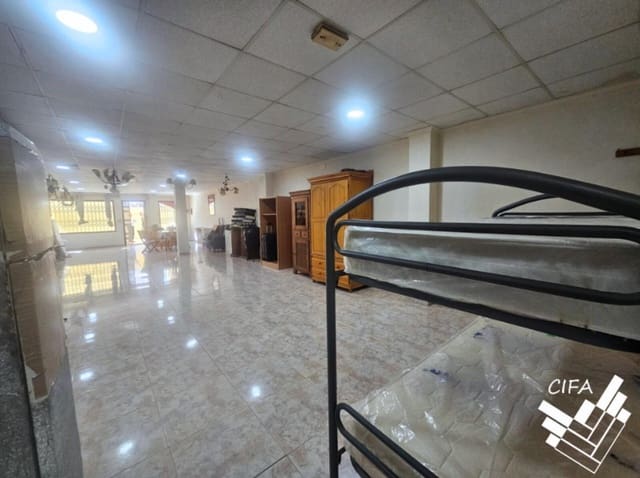 Commercial for sale in Alcossebre, Alcalá de Xivert - € 100,000 (Ref: 9379494)