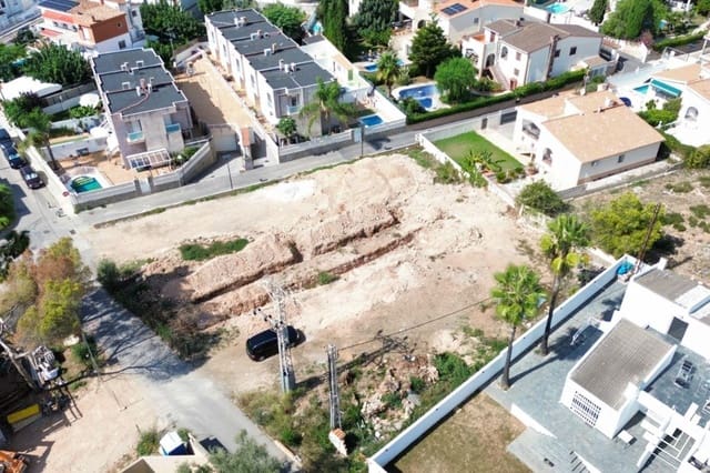 Chalet de 3 habitaciones en Vinaròs en venta - 275.000 € (Ref: 9379495)