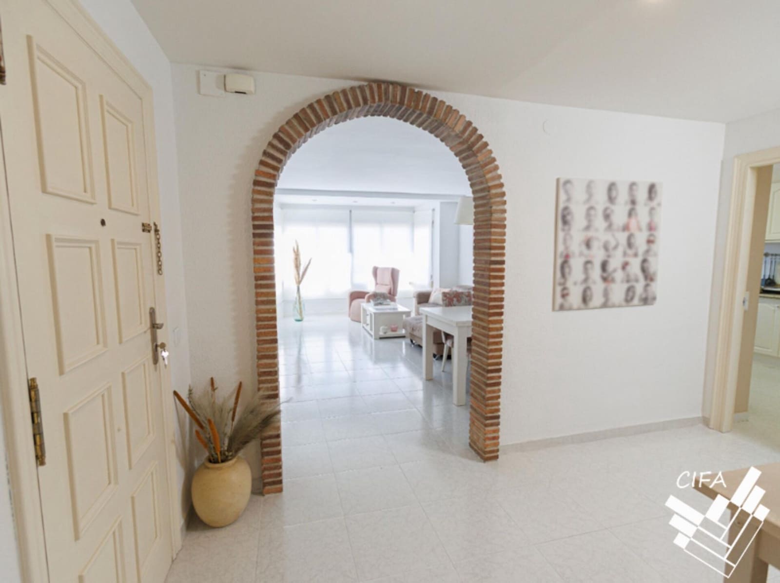 4 bedroom Flat for sale in Vinaros - € 330,000 (Ref: 9379501)