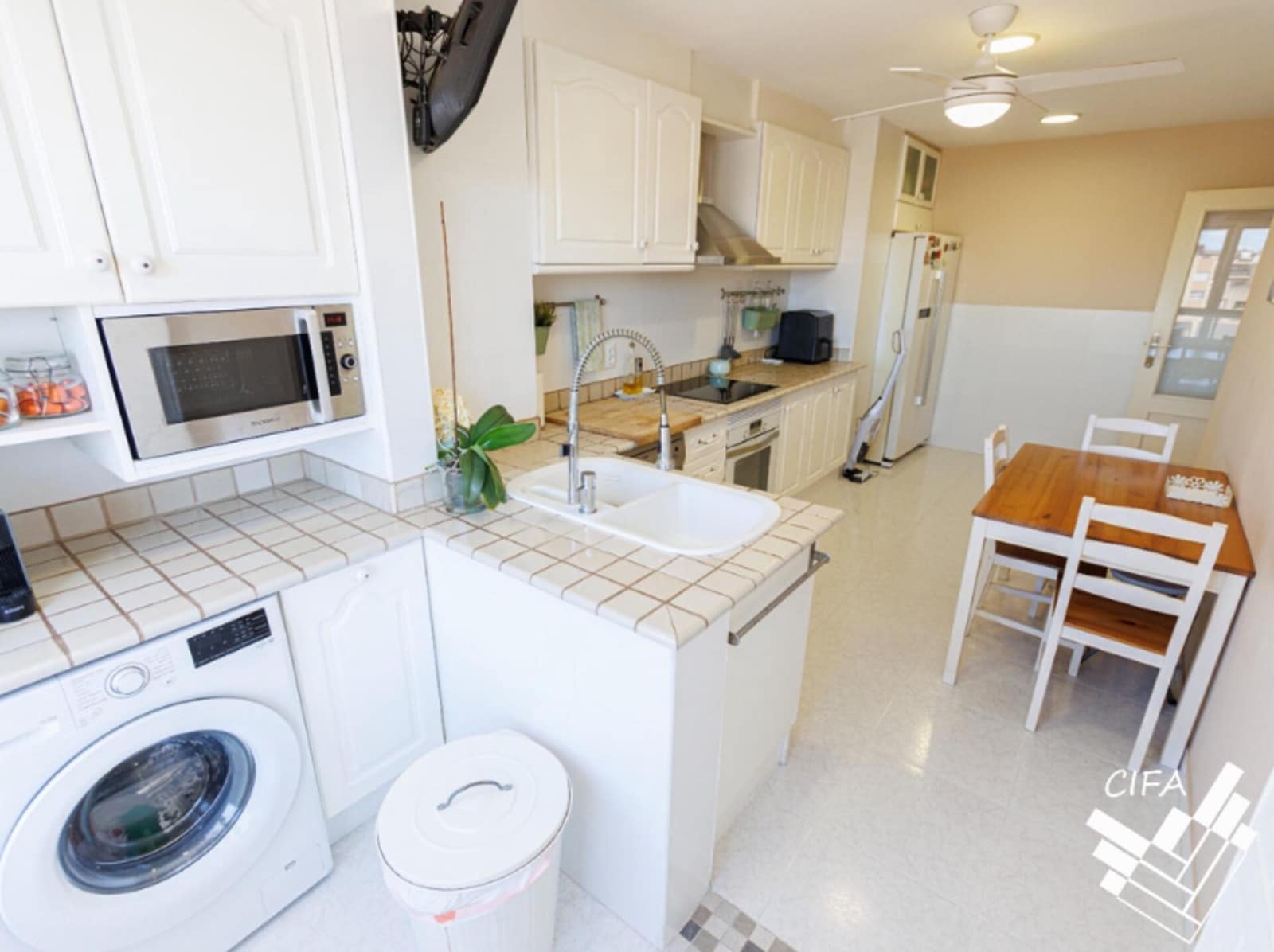 4 bedroom Flat for sale in Vinaros - € 330,000 (Ref: 9379501)