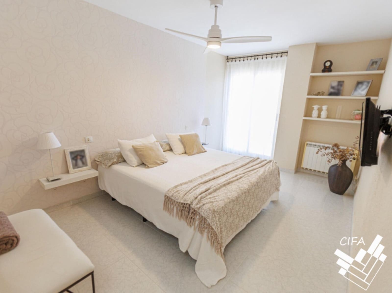 4 bedroom Flat for sale in Vinaros - € 330,000 (Ref: 9379501)