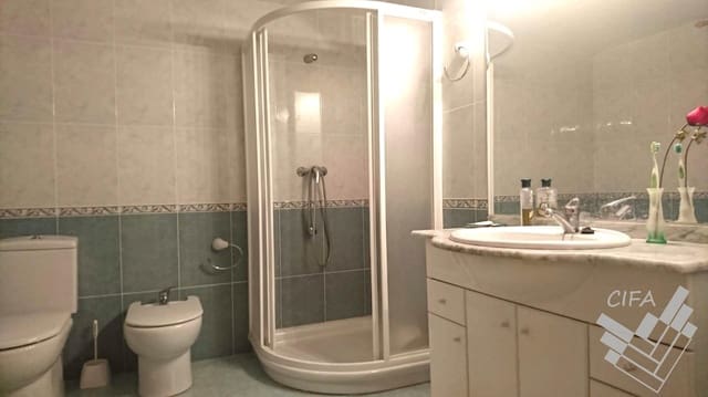 4 bedroom Townhouse for sale in Sant Mateu with garage - € 95,000 (Ref: 9379506)