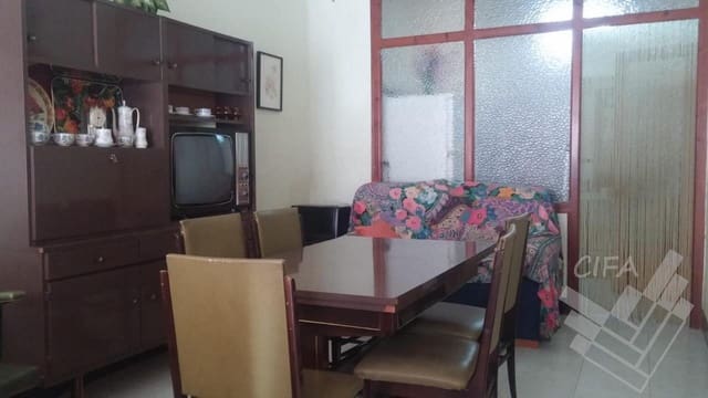 4 bedroom Townhouse for sale in Sant Mateu with garage - € 95,000 (Ref: 9379506)