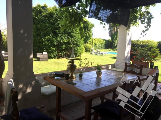3 bedroom Villa for sale in Vinaròs with garage - € 440,000 (Ref: 9379512)