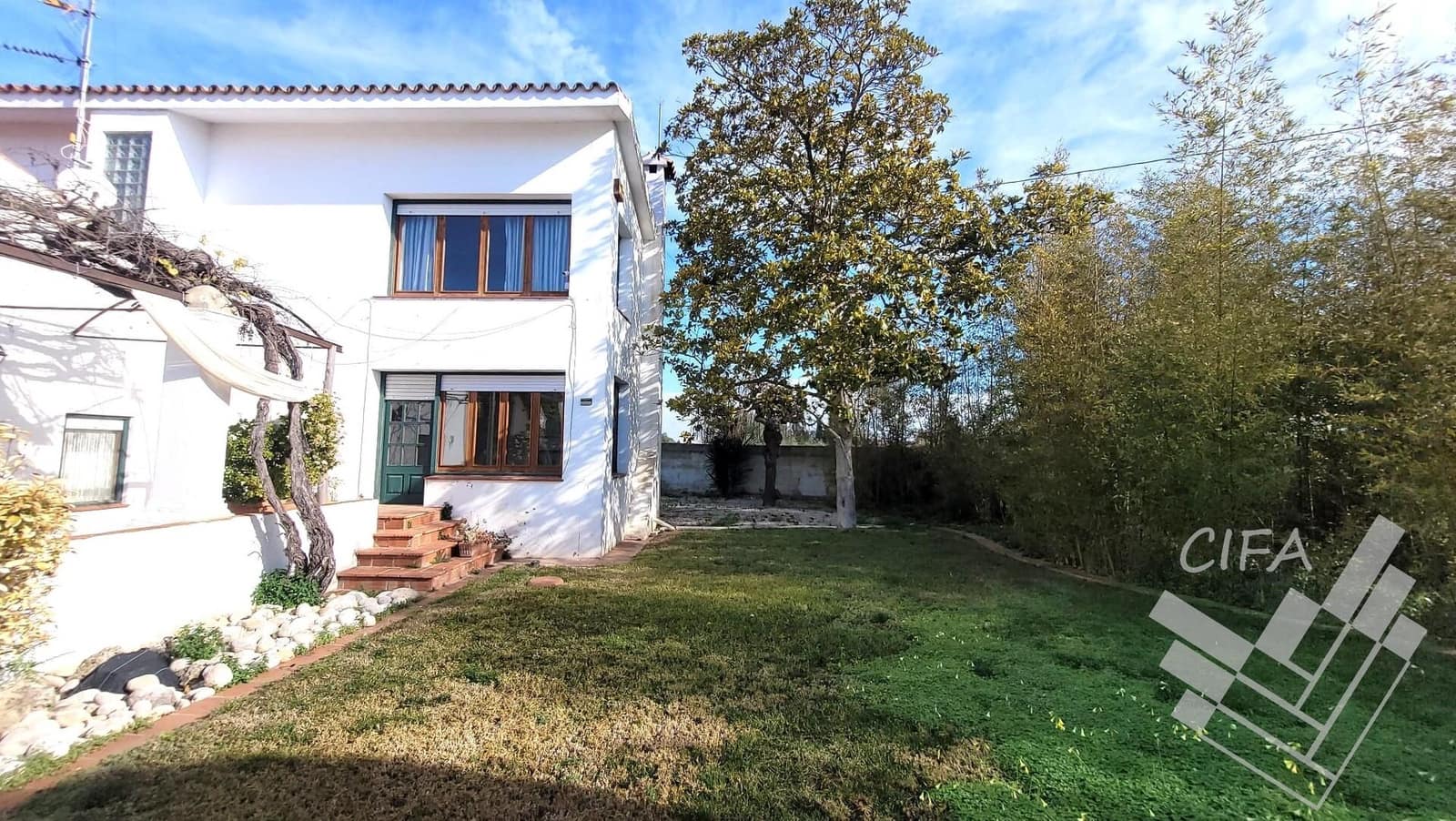 Chalet de 3 habitaciones en Vinaròs en venta con garaje - 440.000 € (Ref: 9379512)