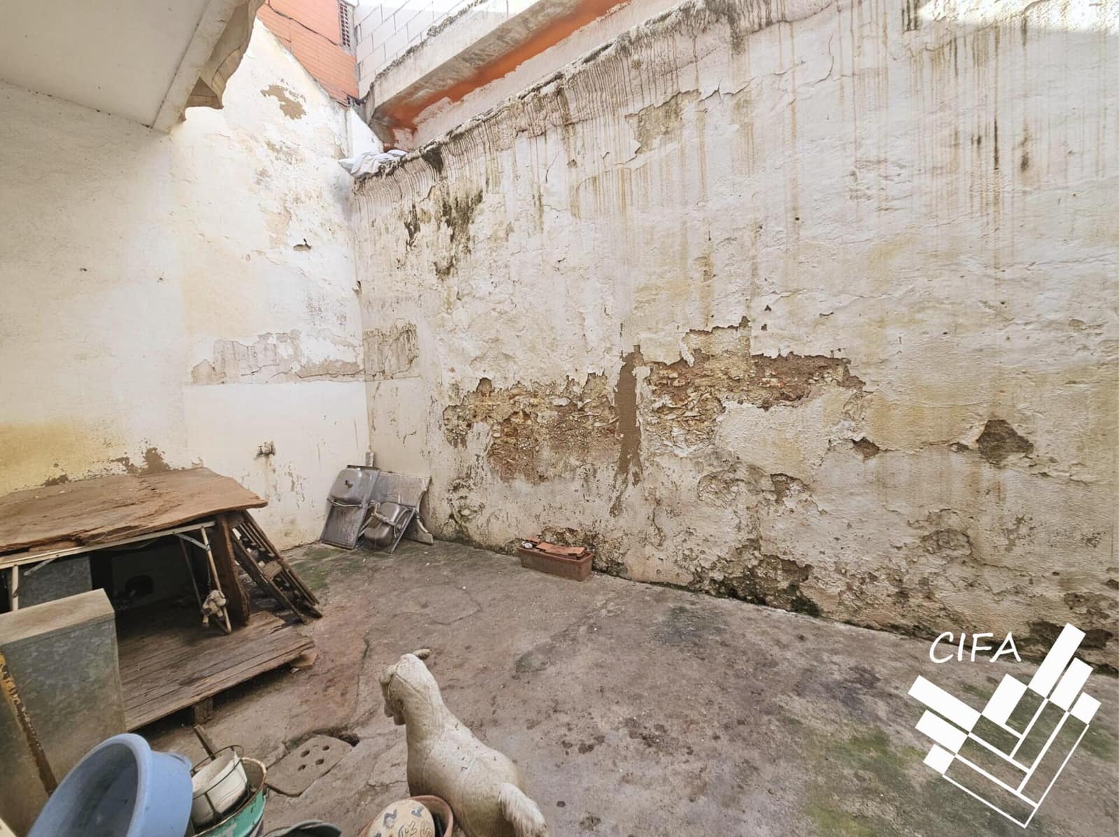 Commercial for sale in Vinaros - € 150,000 (Ref: 9382882)