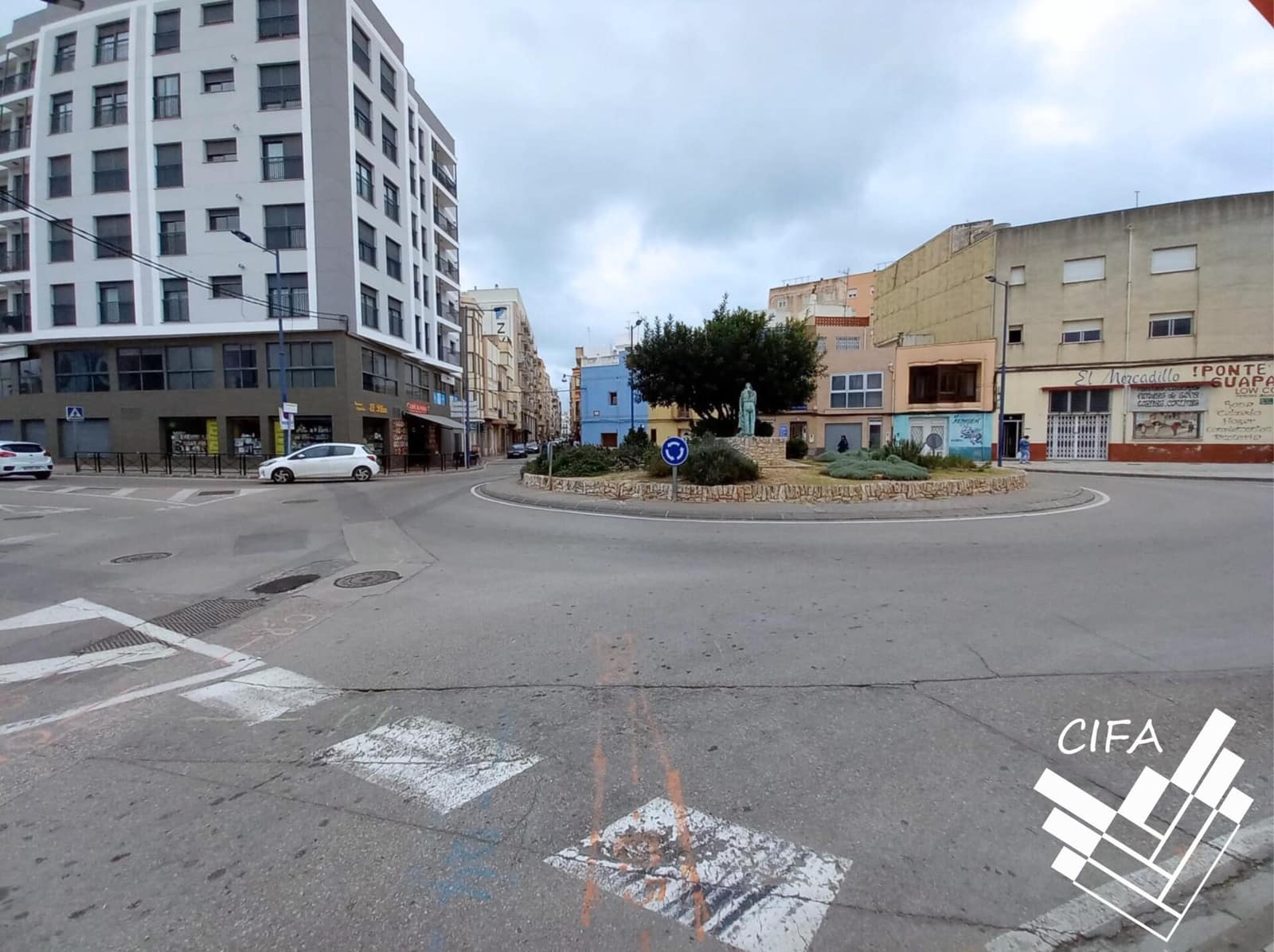 Commercial for sale in Vinaros - € 150,000 (Ref: 9382882)