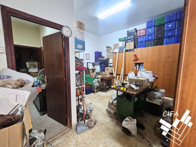 Commercial for sale in Vinaròs - € 150,000 (Ref: 9382882)