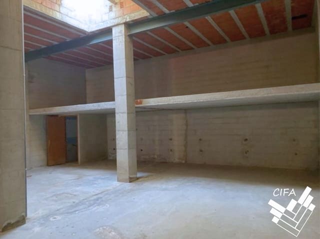 Commercieel te huur in Vinaròs - € 1.200 (Ref: 9382883)