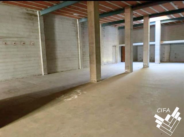 Commercieel te huur in Vinaròs - € 1.200 (Ref: 9382883)