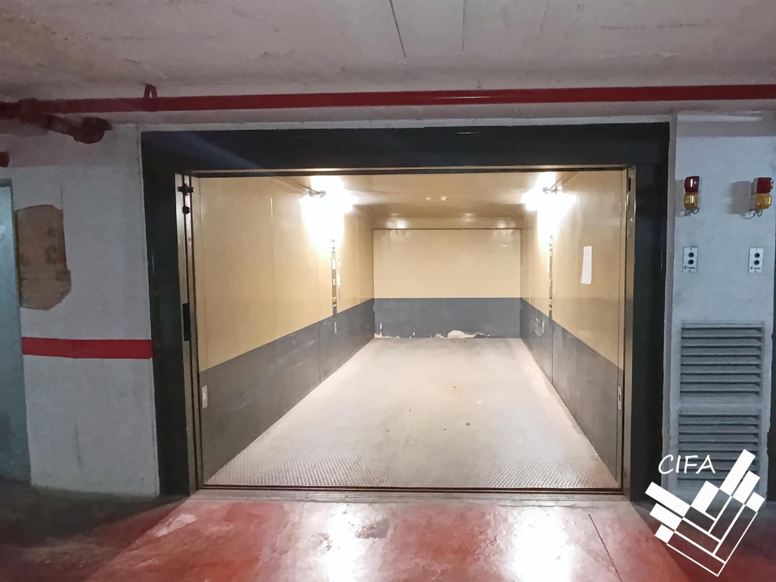 Garasje til salgs i Vinaros - € 13 000 (Ref: 9382884)