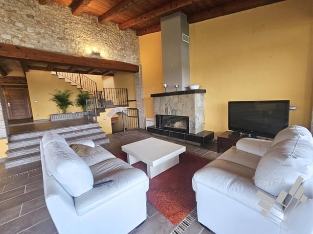 5 slaapkamer Villa te koop in Sant Jordi met garage - € 925.000 (Ref: 9382893)