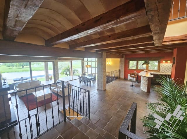 5 slaapkamer Villa te koop in Sant Jordi met garage - € 925.000 (Ref: 9382893)