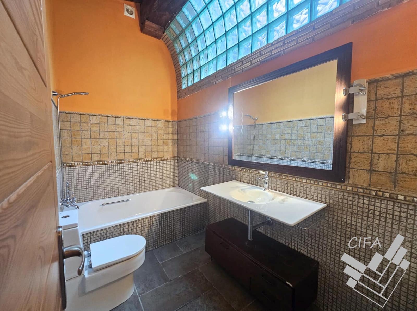 5 sypialnia Willa na sprzedaż w Sant Jordi z garażem - 925 000 € (Ref: 9382893)