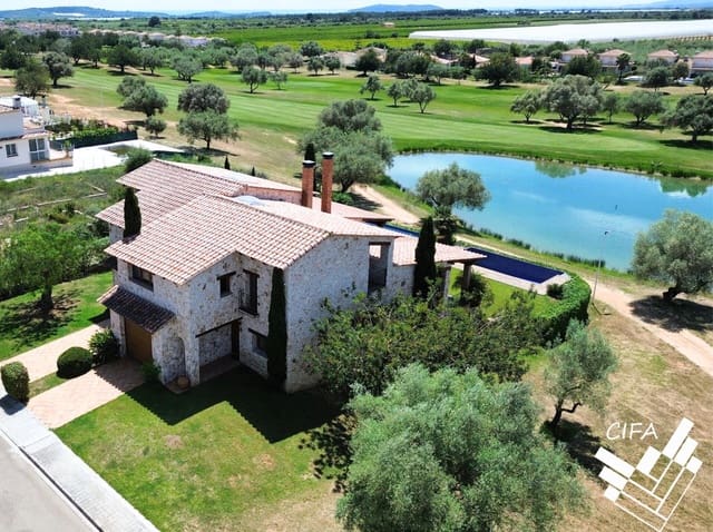 5 slaapkamer Villa te koop in Sant Jordi met garage - € 925.000 (Ref: 9382893)