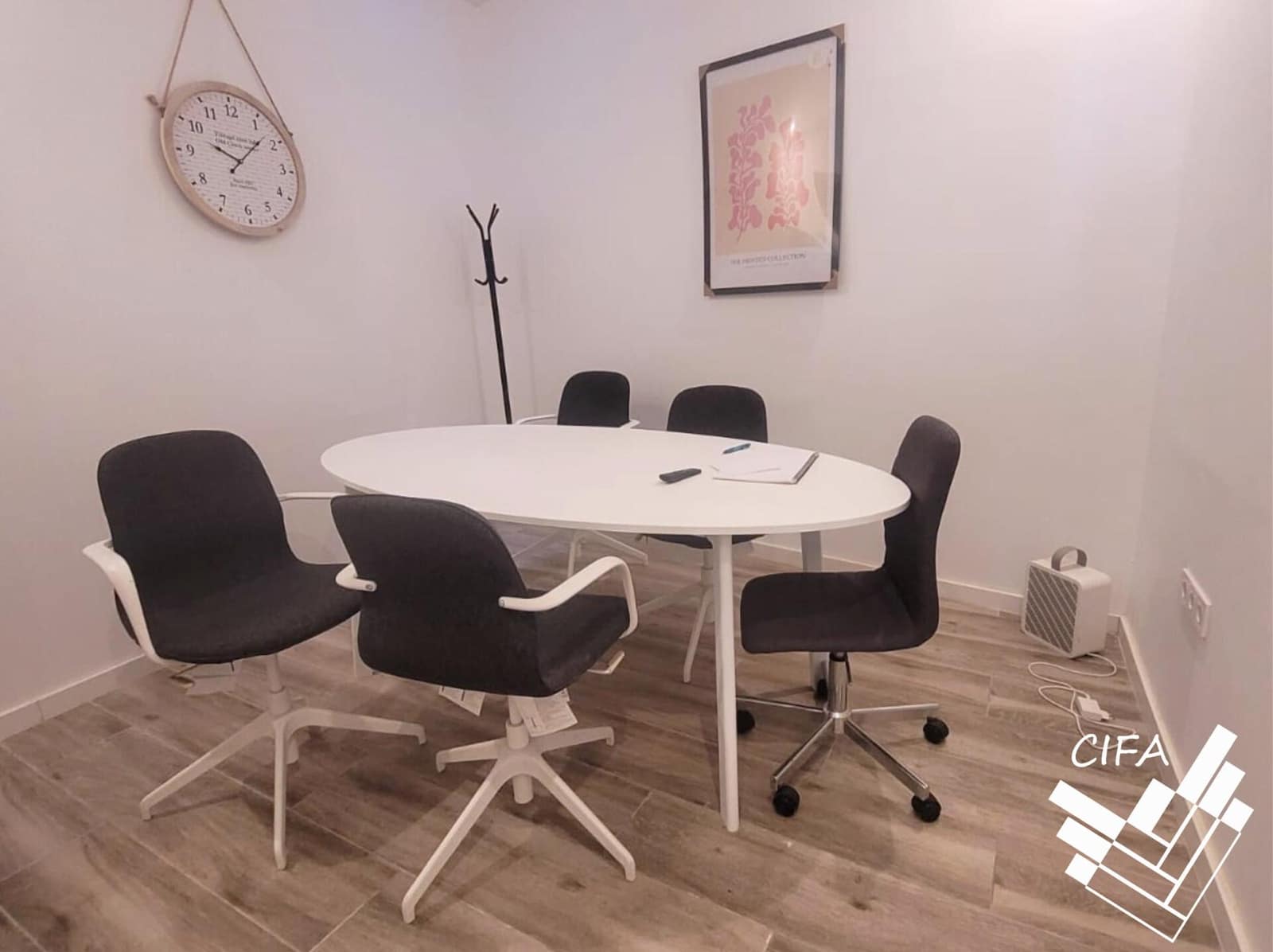 Commercial for rent in Vinaros - € 475 (Ref: 9382894)