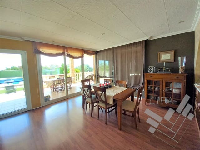 4 soverom Villa til salgs i Vinaròs med garasje - € 466 500 (Ref: 9382898)