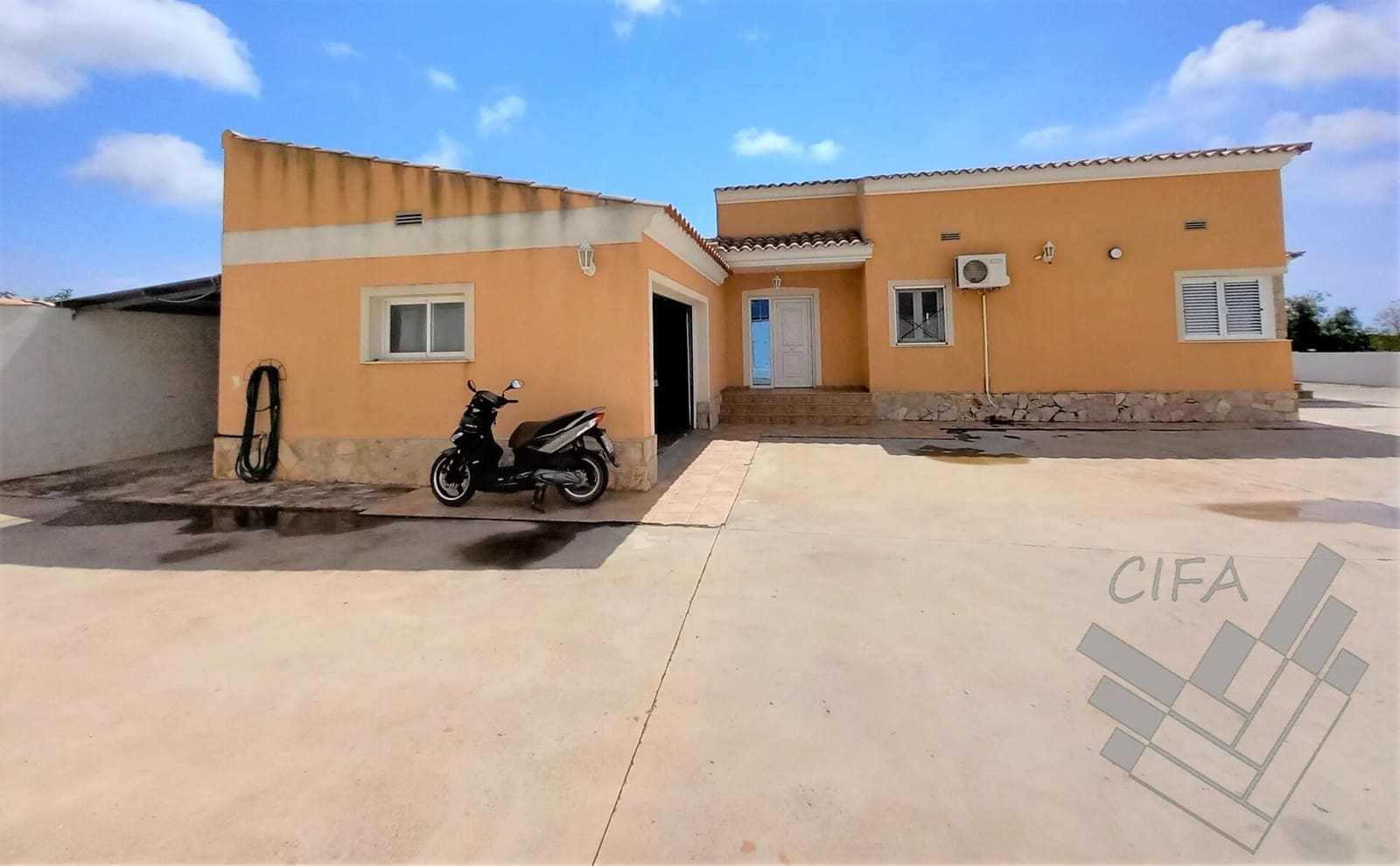 4 soverom Villa til salgs i Vinaros med garasje - € 466 500 (Ref: 9382898)