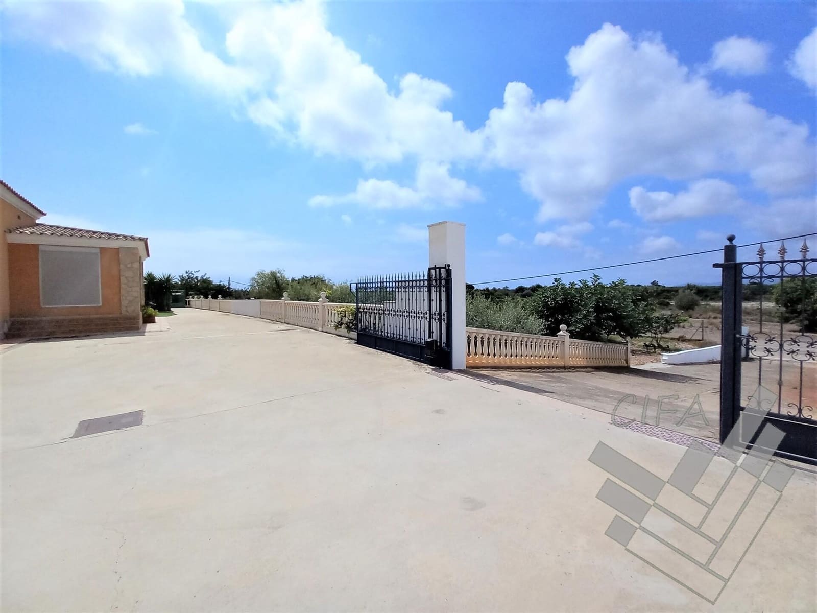 4 soverom Villa til salgs i Vinaros med garasje - € 466 500 (Ref: 9382898)