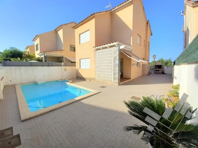 5 soveværelse Villa til salg i Vinaròs med garage - € 475.000 (Ref: 9382899)