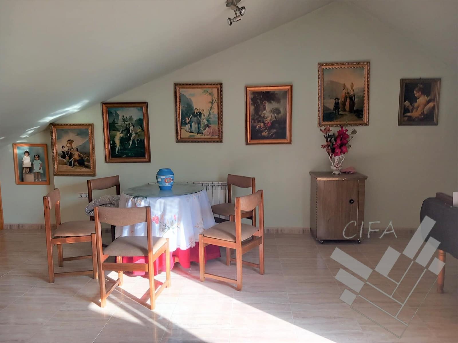 5 makuuhuone Huvila myytävänä paikassa Vinaros mukana 
autotalli - 475 000 € (Ref: 9382899)