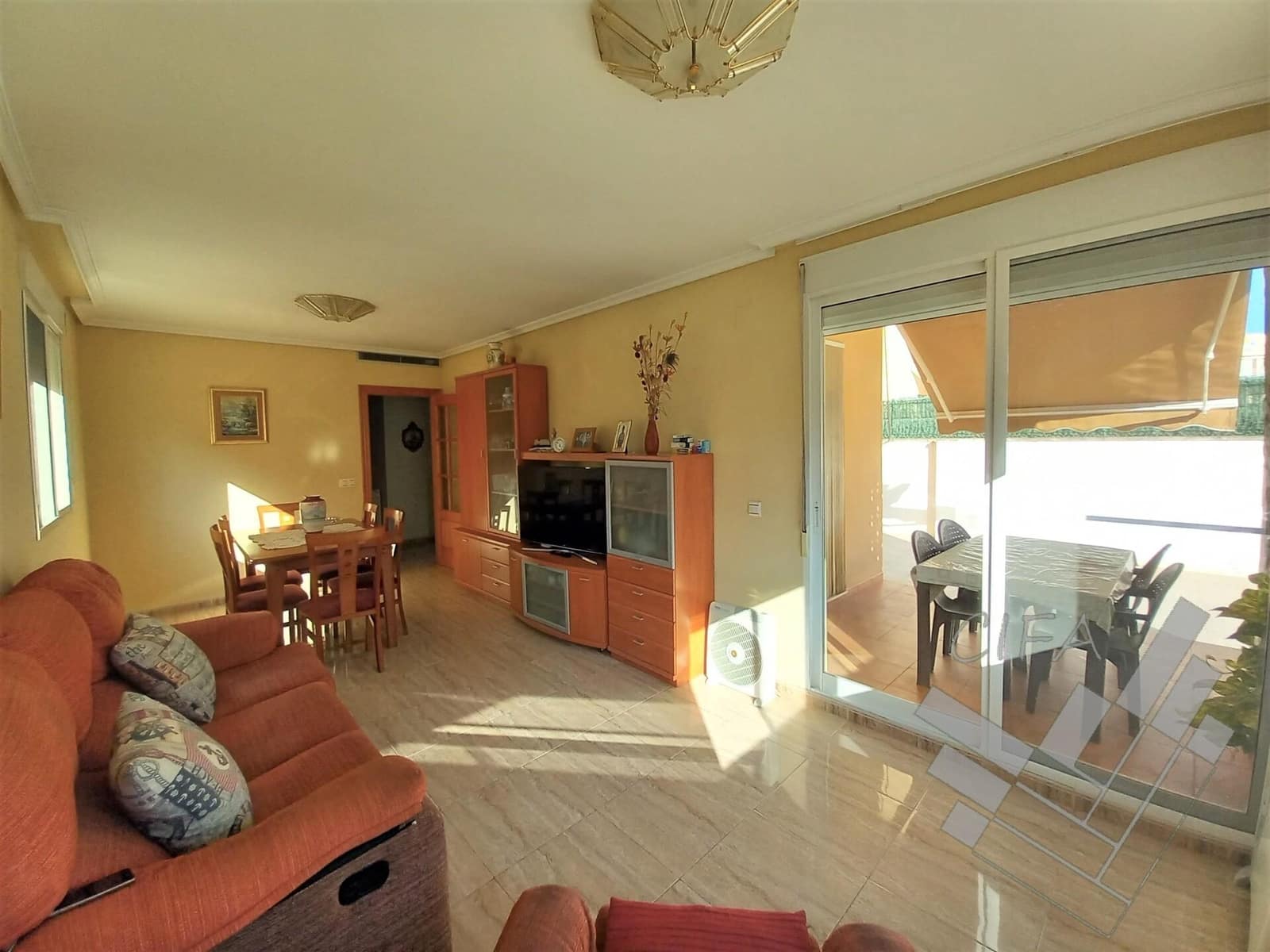 5 bedroom Villa for sale in Vinaros with garage - € 475,000 (Ref: 9382899)