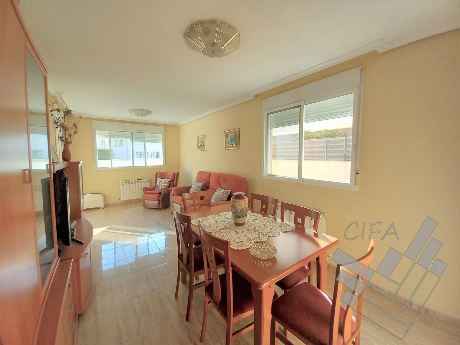 5 bedroom Villa for sale in Vinaros with garage - € 475,000 (Ref: 9382899)