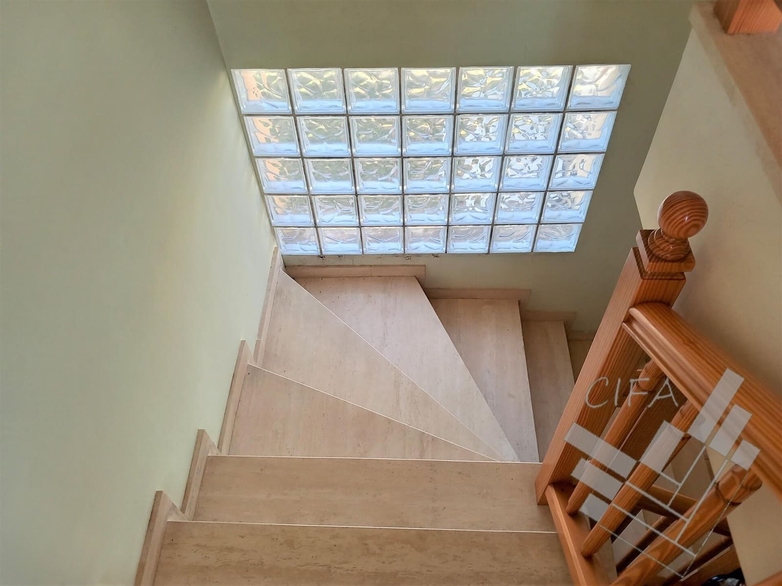 5 bedroom Villa for sale in Vinaros with garage - € 475,000 (Ref: 9382899)