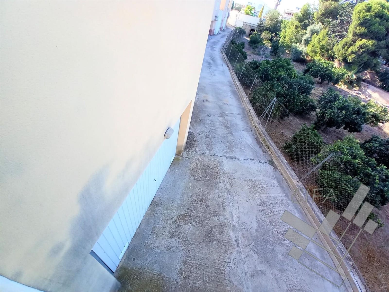 5 bedroom Villa for sale in Vinaros with garage - € 475,000 (Ref: 9382899)