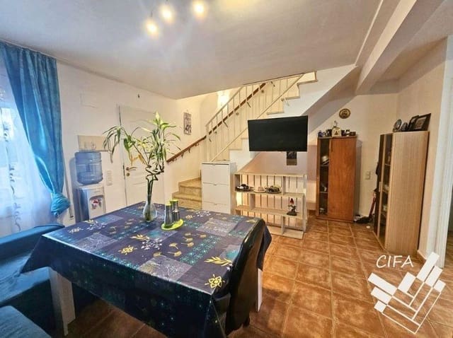 2 makuuhuone Rivitalo myytävänä paikassa Vinaròs mukana 
autotalli - 175 000 € (Ref: 9382900)