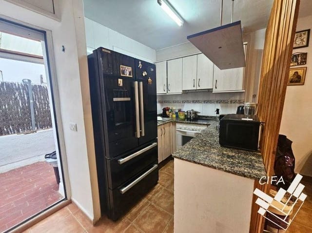 2 makuuhuone Rivitalo myytävänä paikassa Vinaròs mukana 
autotalli - 175 000 € (Ref: 9382900)