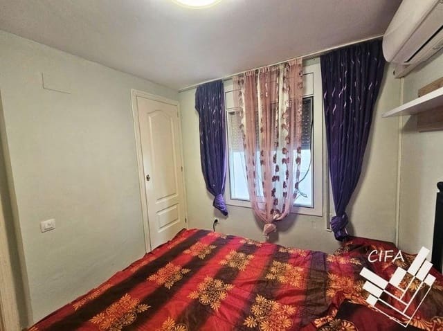 2 makuuhuone Rivitalo myytävänä paikassa Vinaròs mukana 
autotalli - 175 000 € (Ref: 9382900)