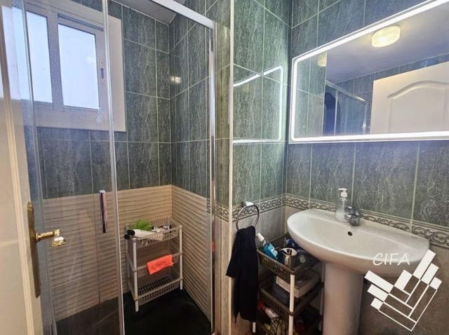 2 makuuhuone Rivitalo myytävänä paikassa Vinaròs mukana 
autotalli - 175 000 € (Ref: 9382900)