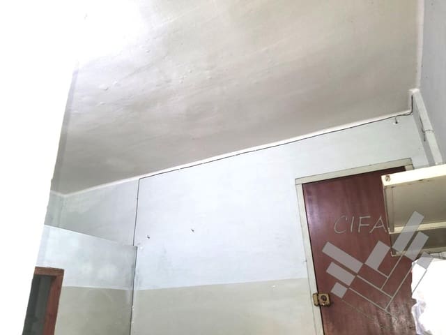 Commercial for sale in Vinaròs - € 60,000 (Ref: 9382901)