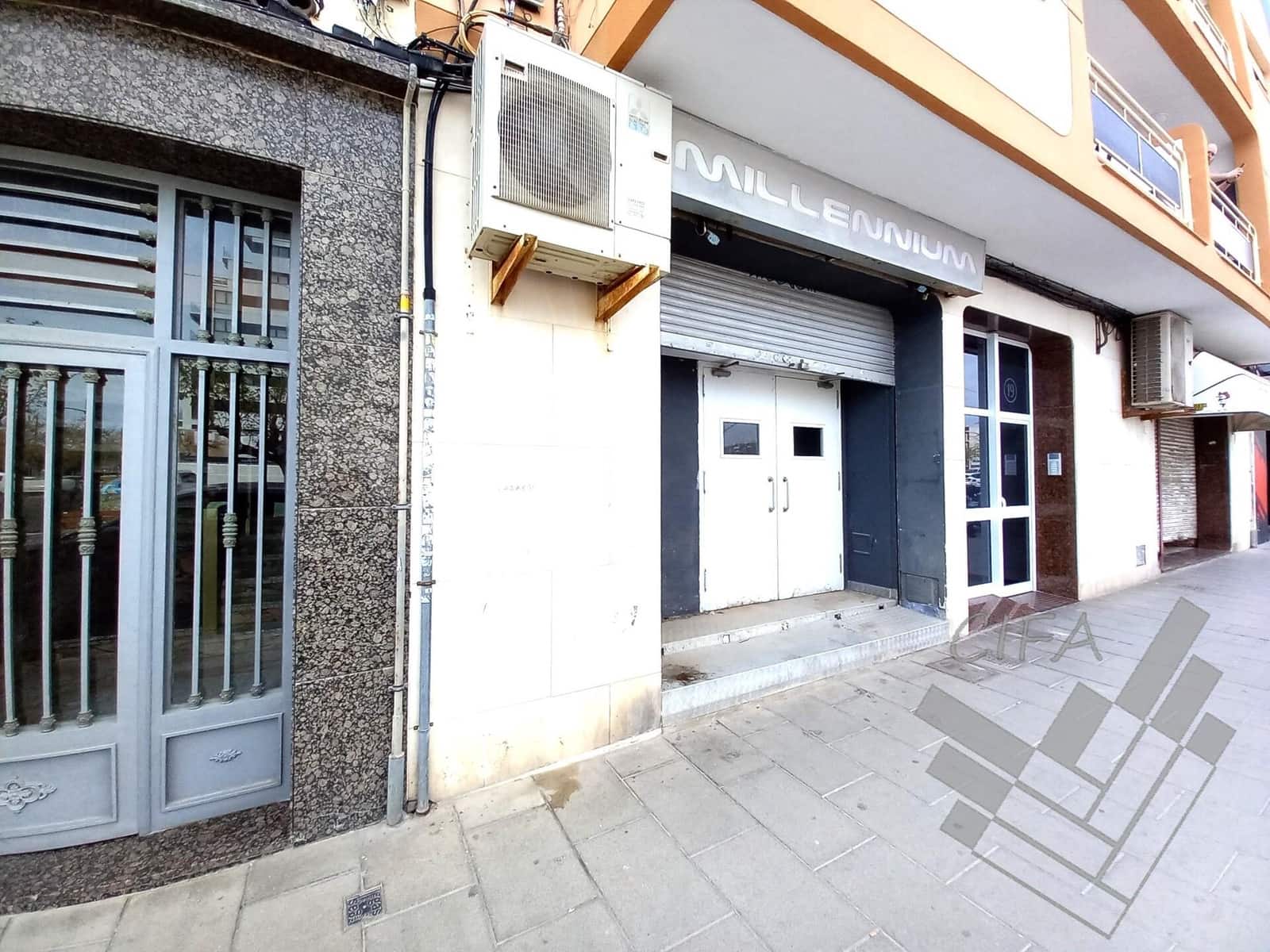 Kommersiell till salu i Vinaros - 125 000 € (Ref: 9382902)